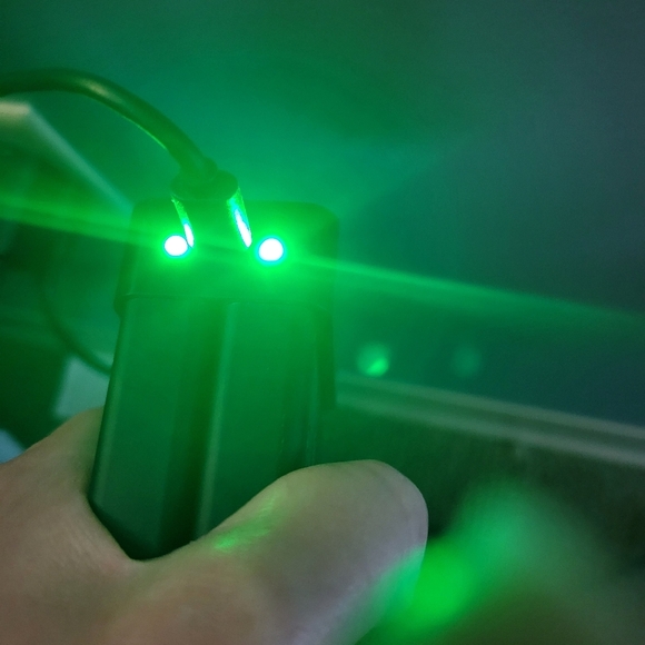 Heated Glove With Touchscreen Capable New - Picture 11 of 16